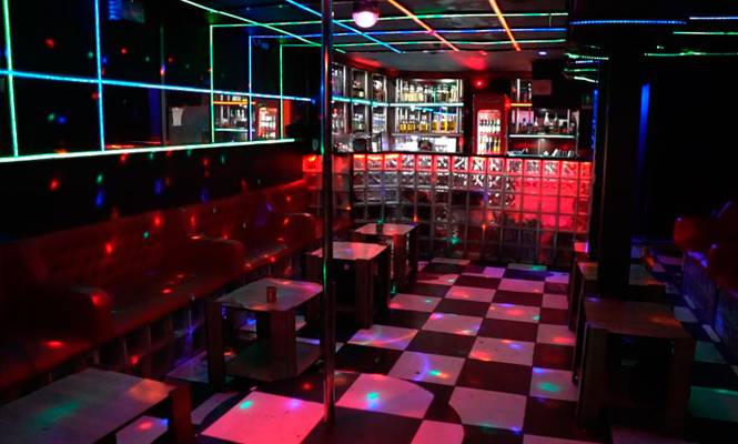 8k Night Club (São Paulo, Brésil)