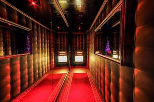 Bon Bon Bar - Tabledance Berlin - Striptease Club