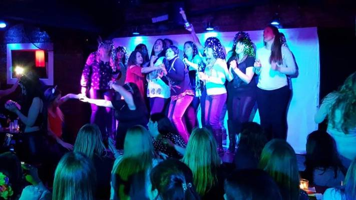 Canta Y No Llores - Cena Show Bar (Buenos Aires, Argentine)