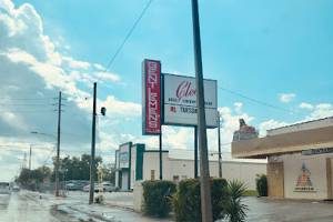 Cleo's Gentlemen's Club