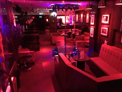 Club Oops..! (Londres, Royaume Uni)