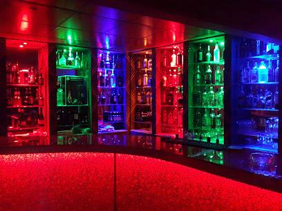 Diamonds Strip Club (Ayia Napa, Chypre)