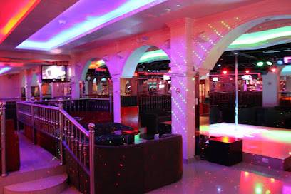 Doll House Quito Gentlemen's Club (Quito, Équateur)