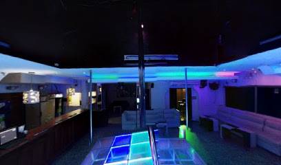 Empo Club Bar (San Salvador, Salvador)