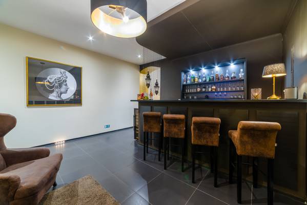 Erotické Masáže Matahari Salon (Prague, Tchéquie)