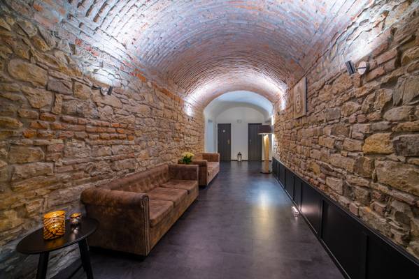 Erotické Masáže Matahari Salon (Prague, Tchéquie)