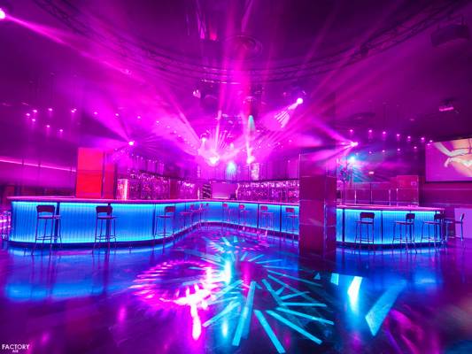 Factory Air-show Girls Discoteca (Madrid, Espagne)