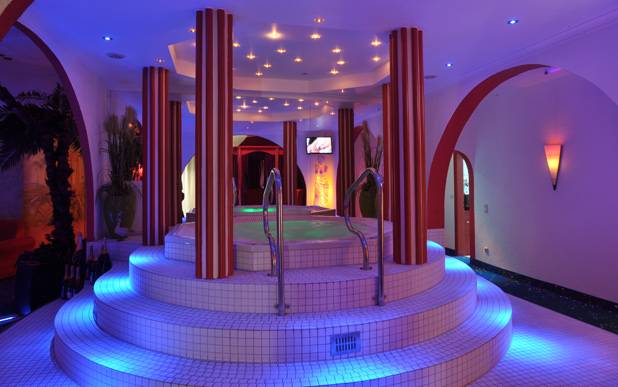 Fkk Club Sudfass Oase (Munich, Allemagne)