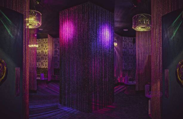 For Your Eyes Only (Cardiff, Royaume Uni)