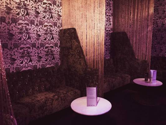 For Your Eyes Only (Cardiff, Royaume Uni)