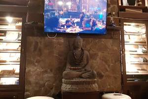 Grande Smokers Lounge