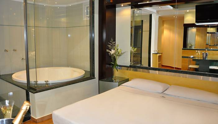 L' Hirondelle (Buenos Aires, Argentine)