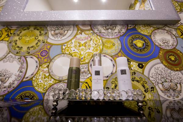 La Madame, Klub Jen Pro Ženy (Prague, Tchéquie)