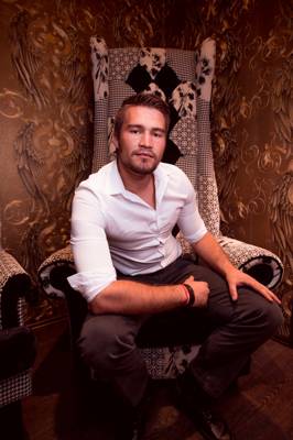 La Madame, Klub Jen Pro Ženy (Prague, Tchéquie)