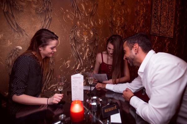 La Madame, Klub Jen Pro Ženy (Prague, Tchéquie)