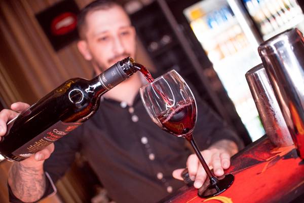 La Madame, Klub Jen Pro Ženy (Prague, Tchéquie)