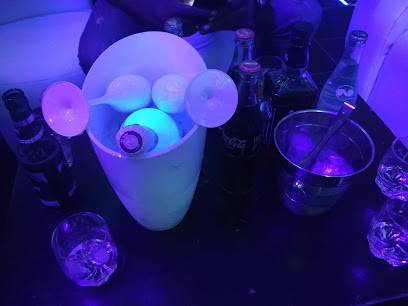 Le "bluetooth" Night Club (Abidjan, Côte d'Ivoire)