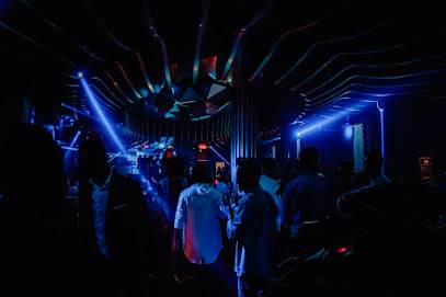 Le Regina Dubai Super Club (Abou Dabi, Émirats Arabes Unis)