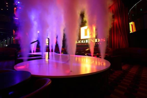 Legends (Détroit, États-Unis)