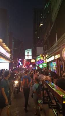 Long Gun (Bangkok, Thaïlande)