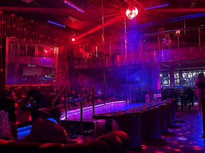 Lust Night Club (Tirana, Albanie)