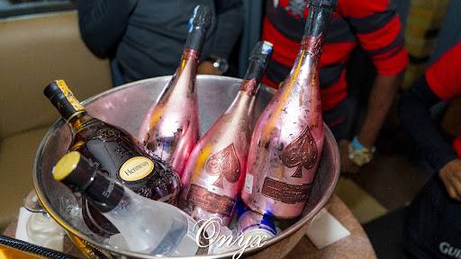 Onyx Lounge & Restaurant (Nairobi, Kenya)