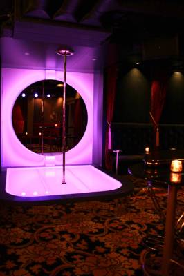 Red Lips Nachtclub, Bar Und Cabaret In Zürich (Zurich, Suisse)