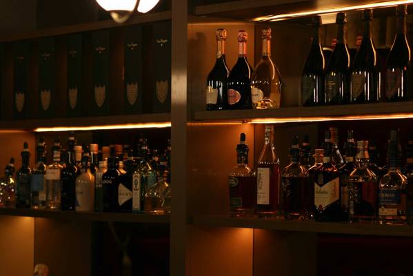 Red Lips Nachtclub, Bar Und Cabaret In Zürich (Zurich, Suisse)