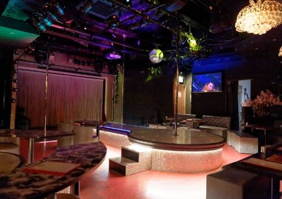 Show Club Nest (Tokyo, Japon)