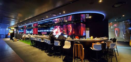 Skyl Lounge Bar & Cafe (Hanoï, Viêt Nam)