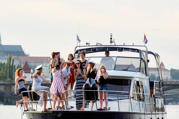 Strip Show Perfect10 (Prague, Tchéquie)