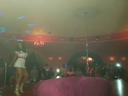 Striptease Club 21 Office (Bucarest, Roumanie)