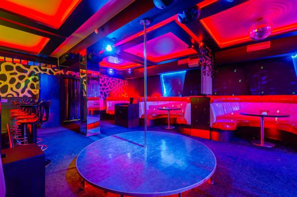 Striptiz-klub Klubnika V Donskom Rayone (Moscou, Russie)