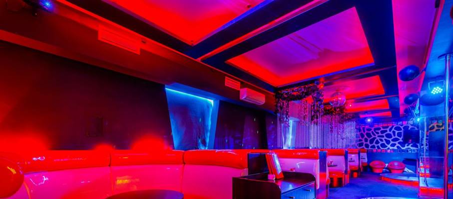 Striptiz-klub Klubnika V Donskom Rayone (Moscou, Russie)