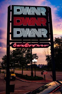 Sundowner (Toronto, Canada)