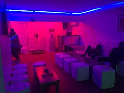 Symphony Lounge (Lagos, Nigeria)