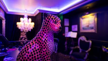 Taken-club (Paris, France)