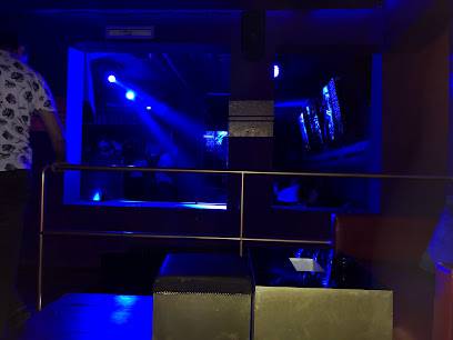 Vanity Pool Club (Casablanca, Maroc)